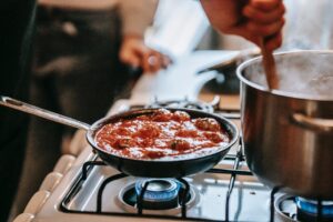 come fare la passata di pomodoro fatta in casa - Salentocongusto.com