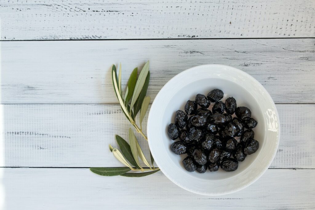 olive fritte pugliesi con pomodorini - Salentocongusto.com