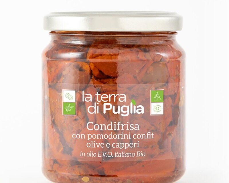 Pomodori semisecchi con olive e capperi