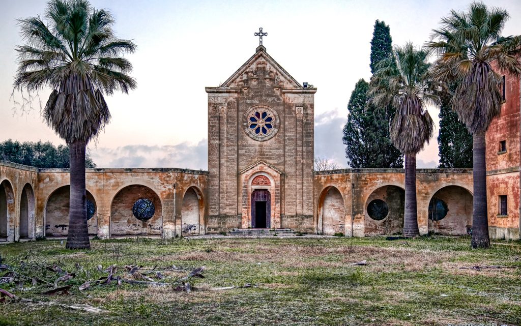 Monteruga, il borgo fantasma nel cuore del Salento