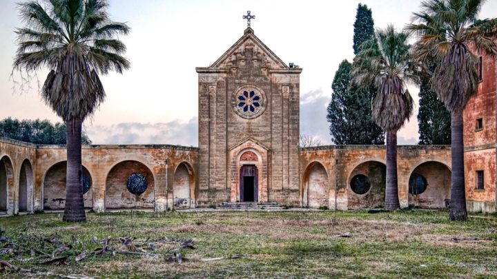 Monteruga, il borgo fantasma nel cuore del Salento