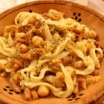 Ciceri tria, fried pasta with chickpeas
